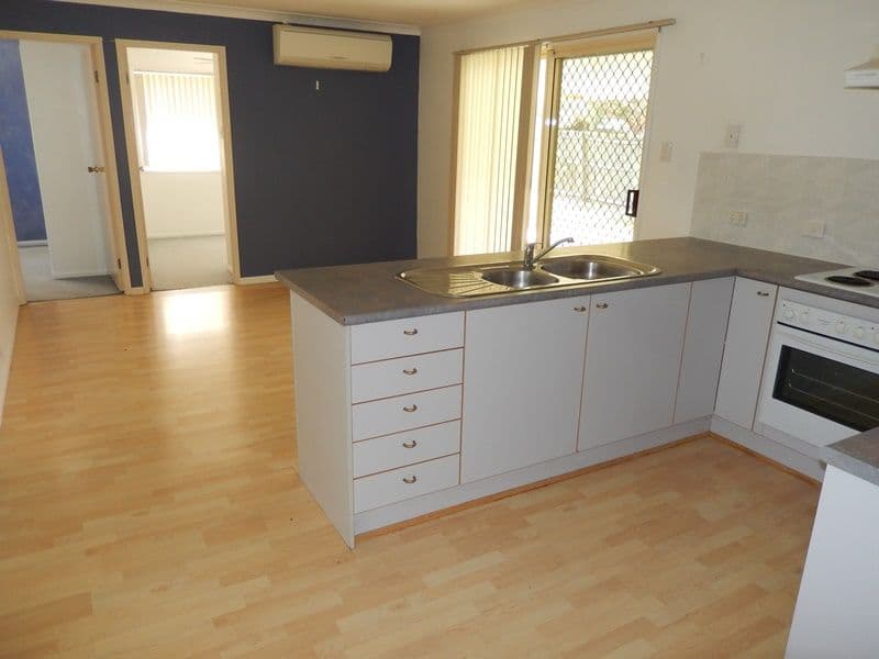 44 Cowley Drive, FLINDERS VIEW QLD 4305, Flinders View - Thumbnail 3