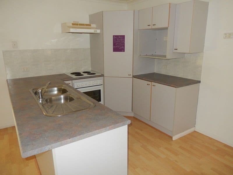 44 Cowley Drive, FLINDERS VIEW QLD 4305, Flinders View - Thumbnail 4