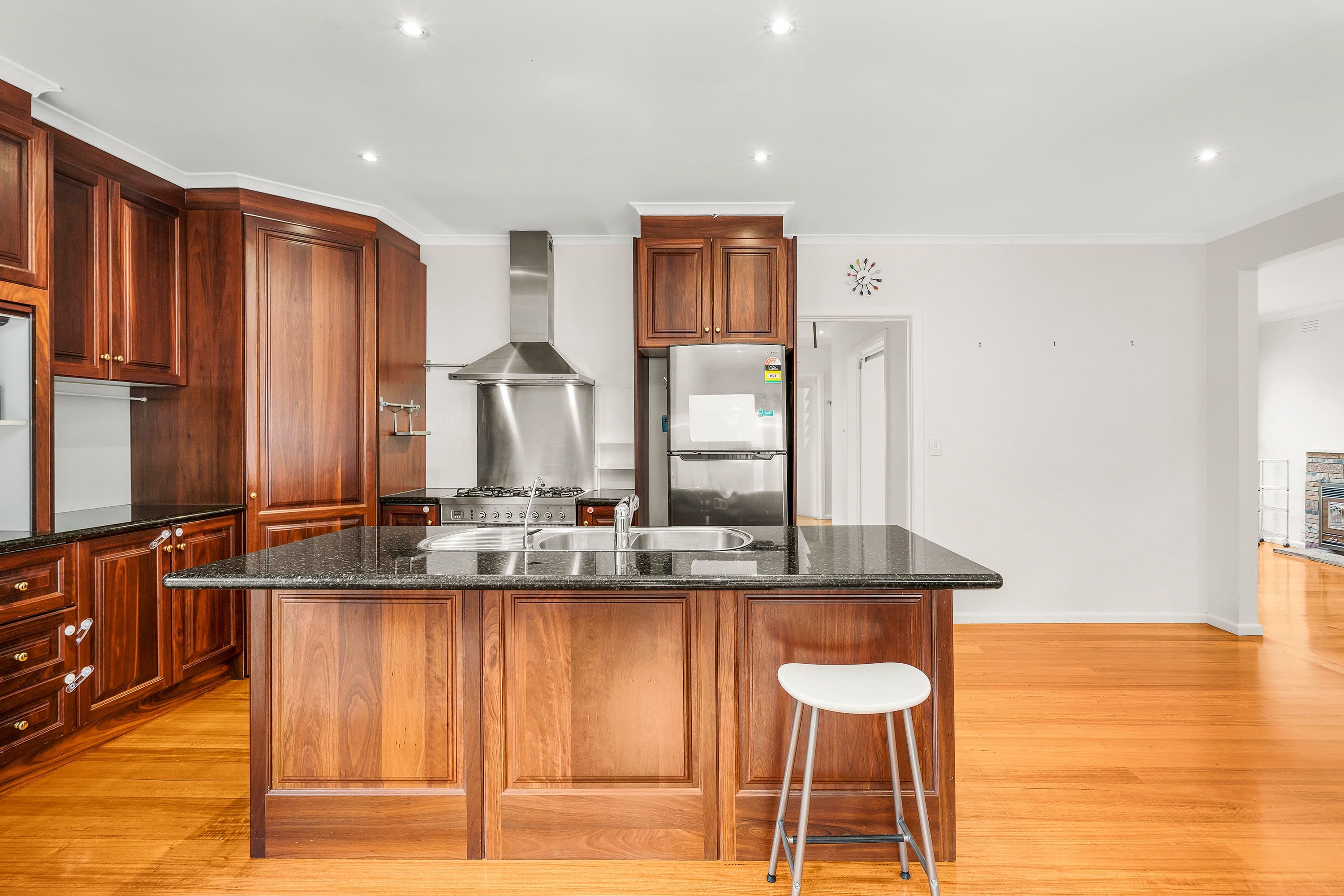 13 Aubrey Street, Vermont VIC 3133, Vermont - Thumbnail 4