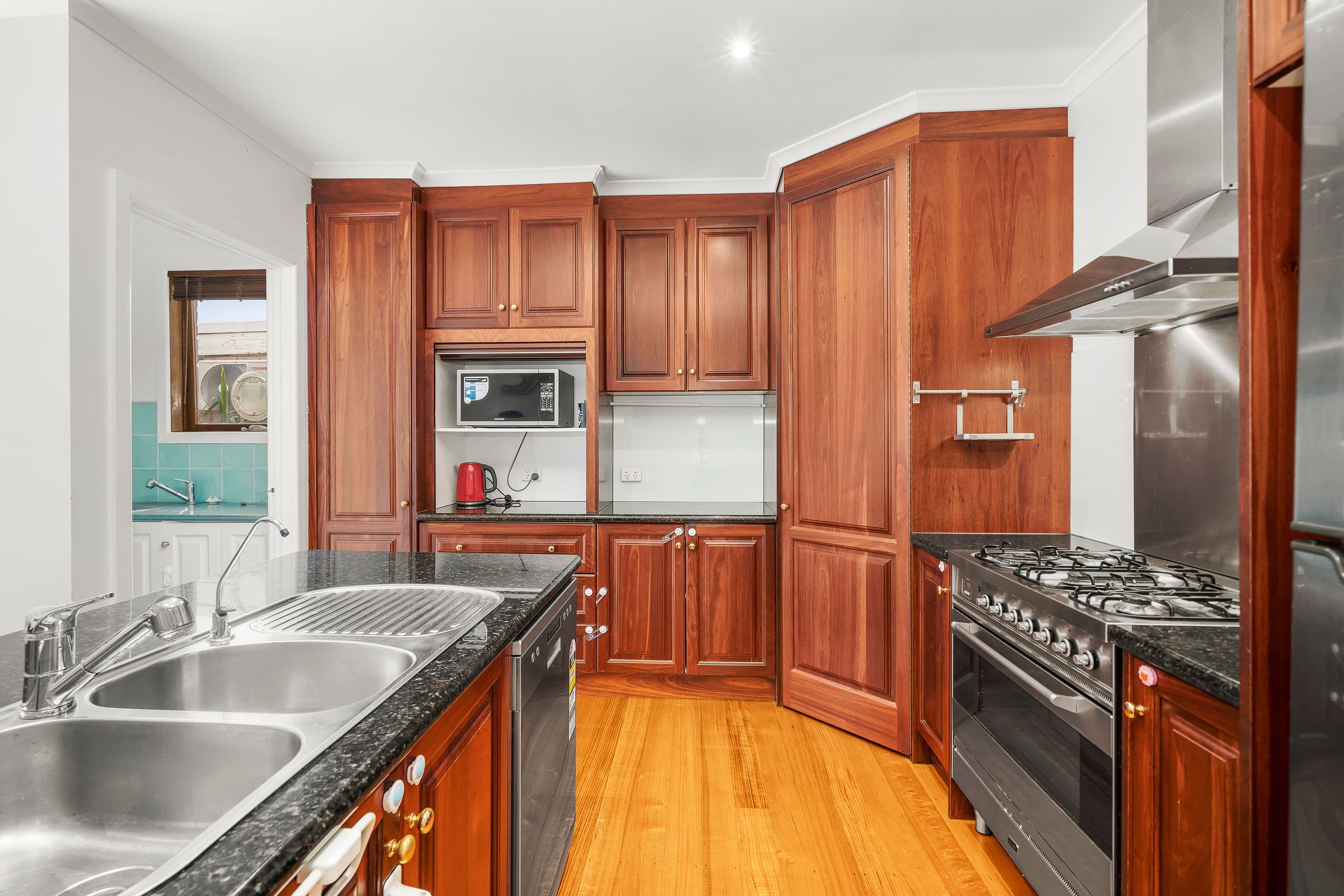 13 Aubrey Street, Vermont VIC 3133, Vermont - Thumbnail 5
