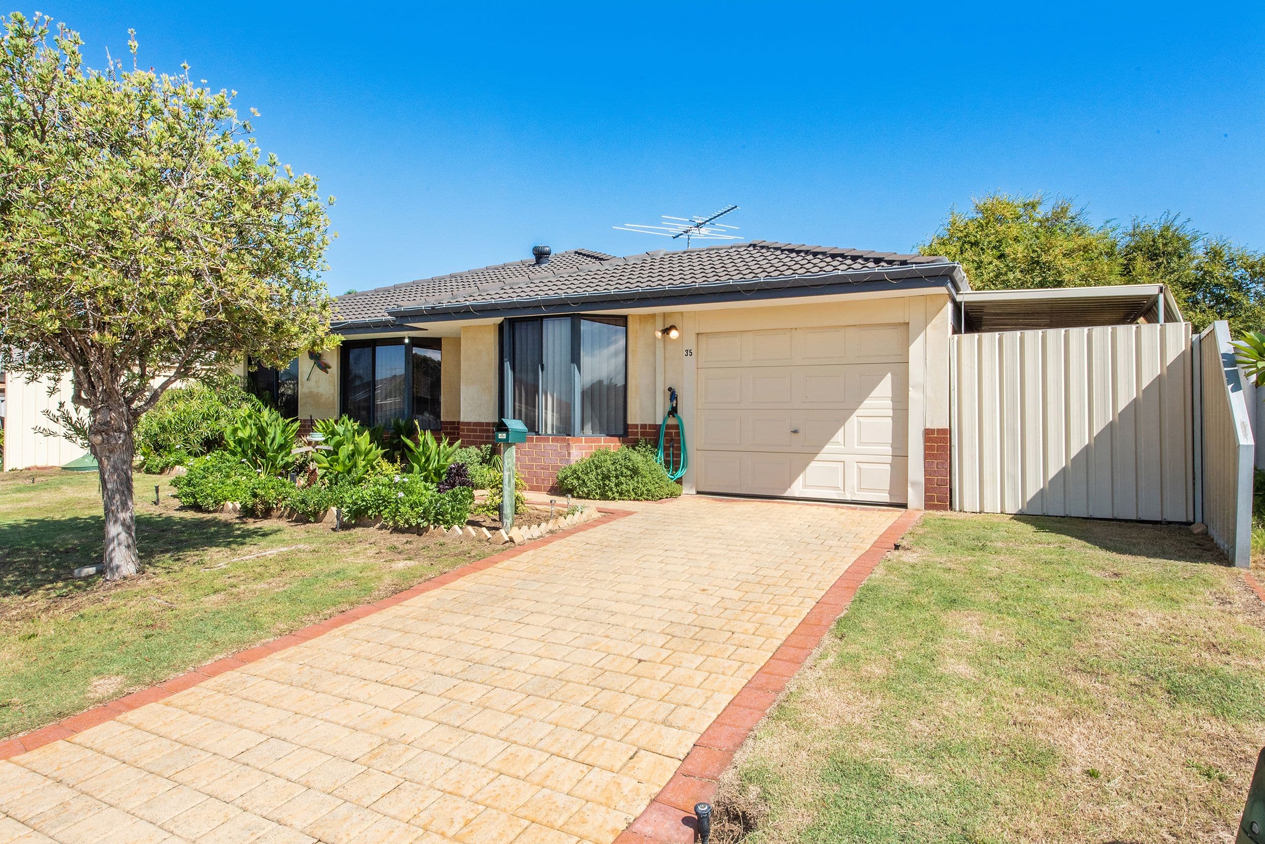 35 Menora Loop, Warnbro WA 6169, Warnbro - Image 1