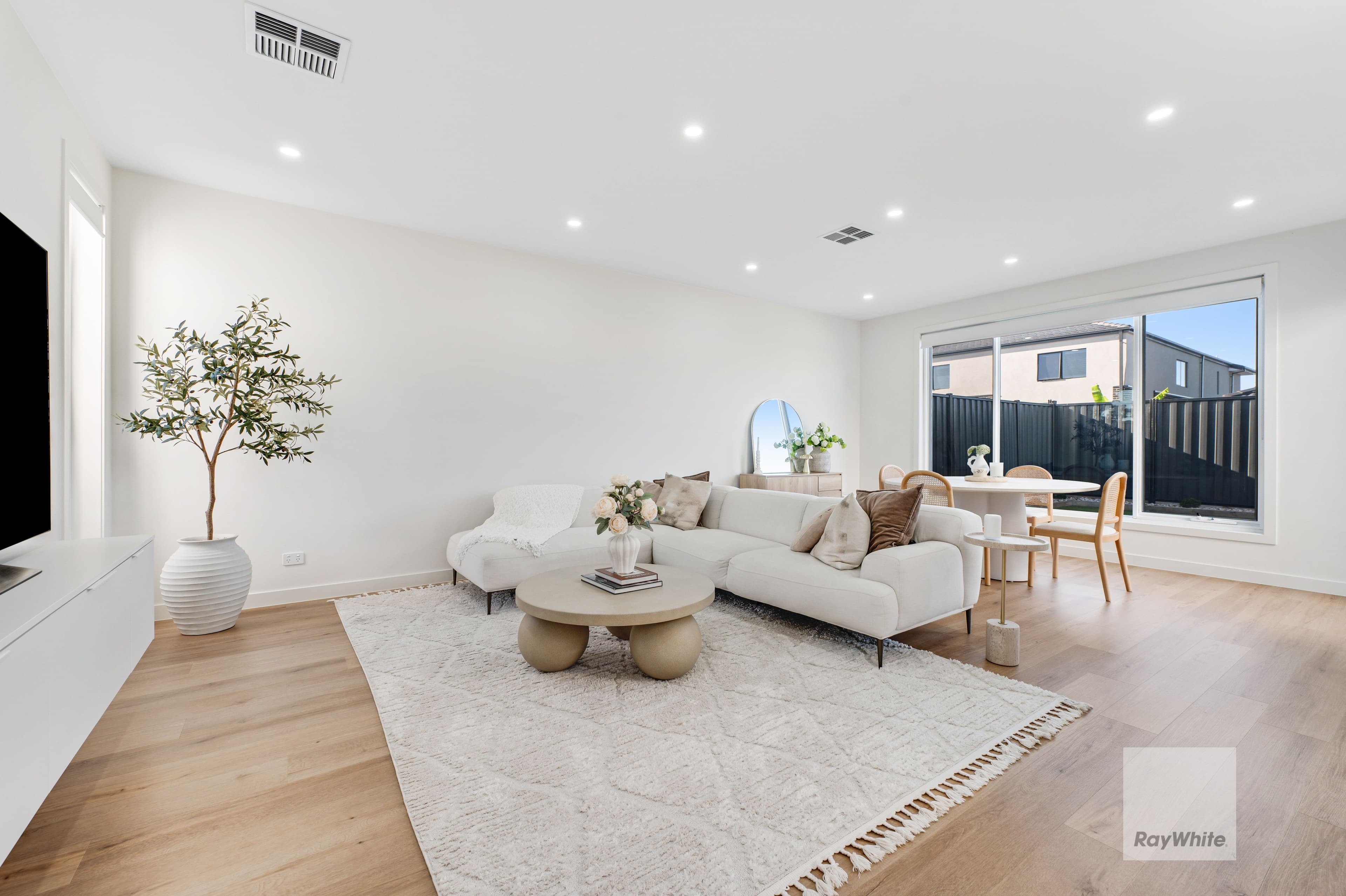 19 Taloumbi Crescent, Greenvale VIC 3059, Greenvale - Thumbnail 3