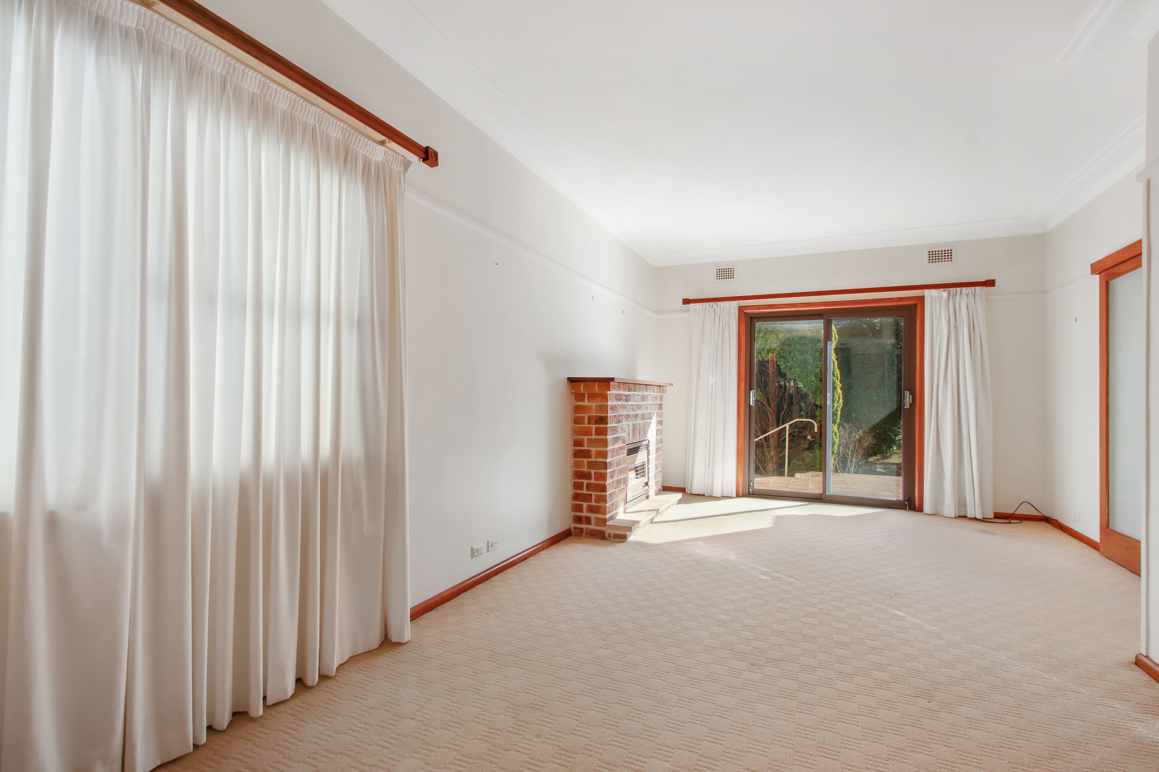 6 Superba Avenue, Cronulla NSW 2230, Cronulla - Thumbnail 2