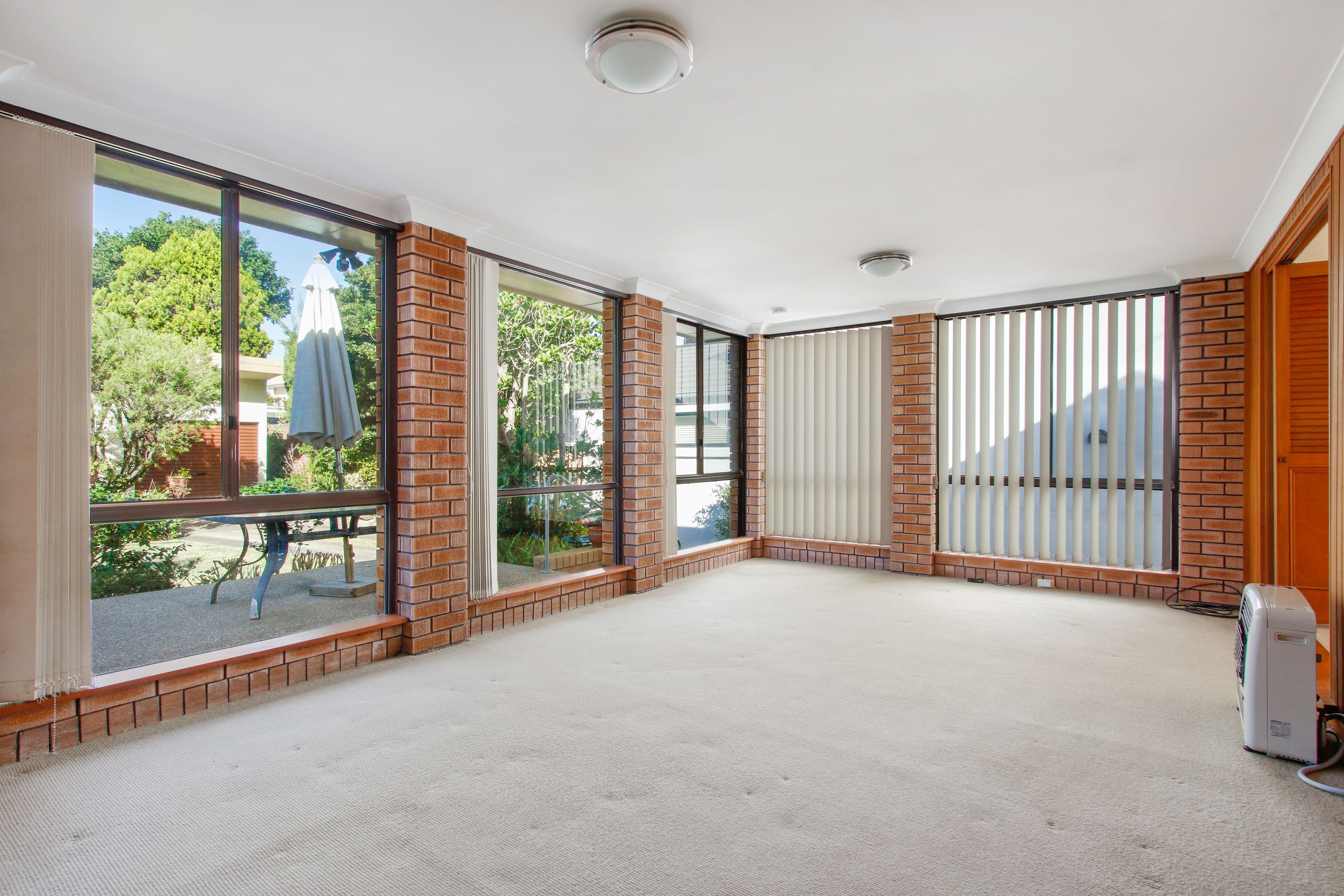 6 Superba Avenue, Cronulla NSW 2230, Cronulla - Thumbnail 3