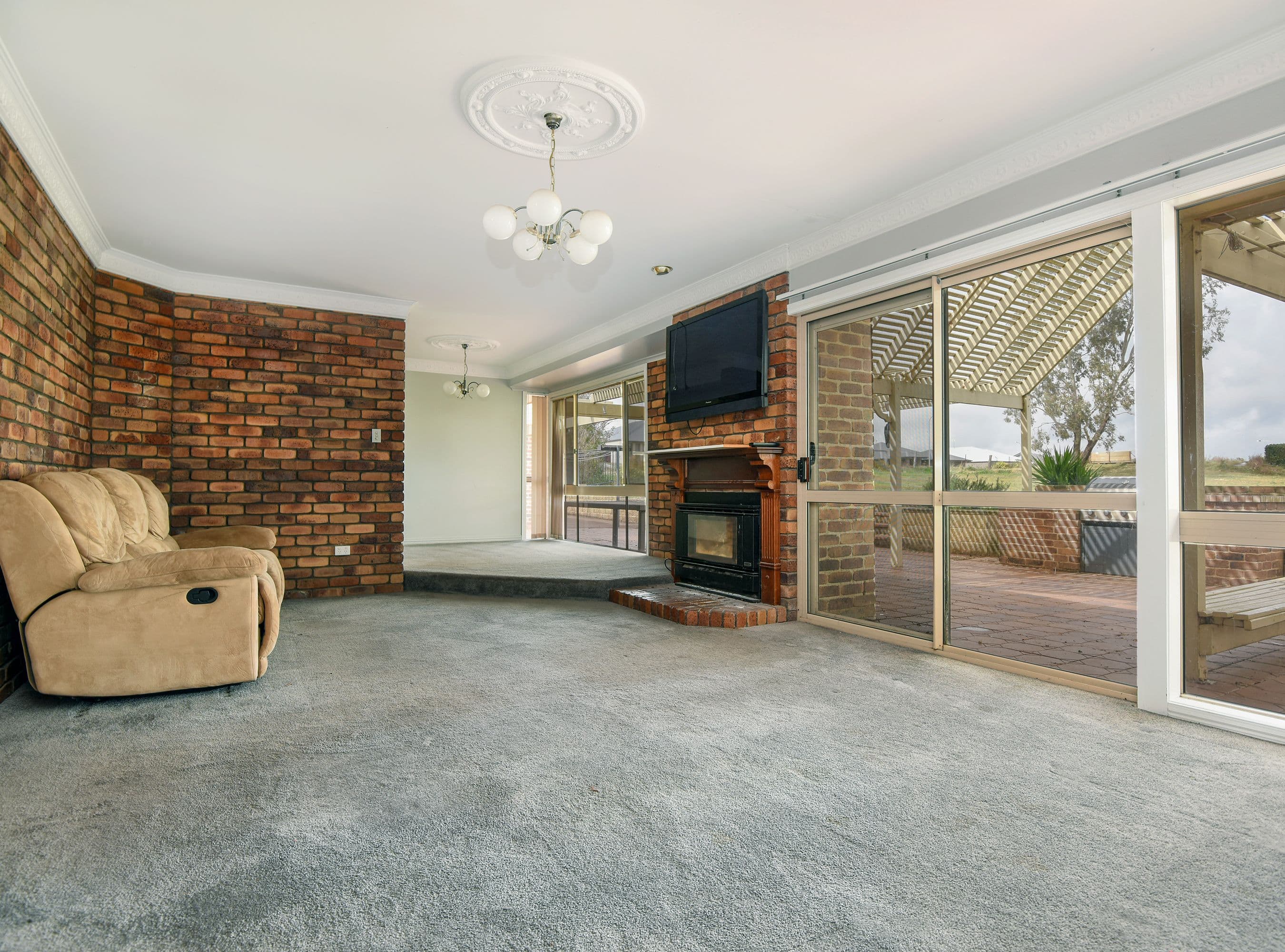 7 Birdland Drive, Glenvale QLD 4350, Glenvale - Thumbnail 2