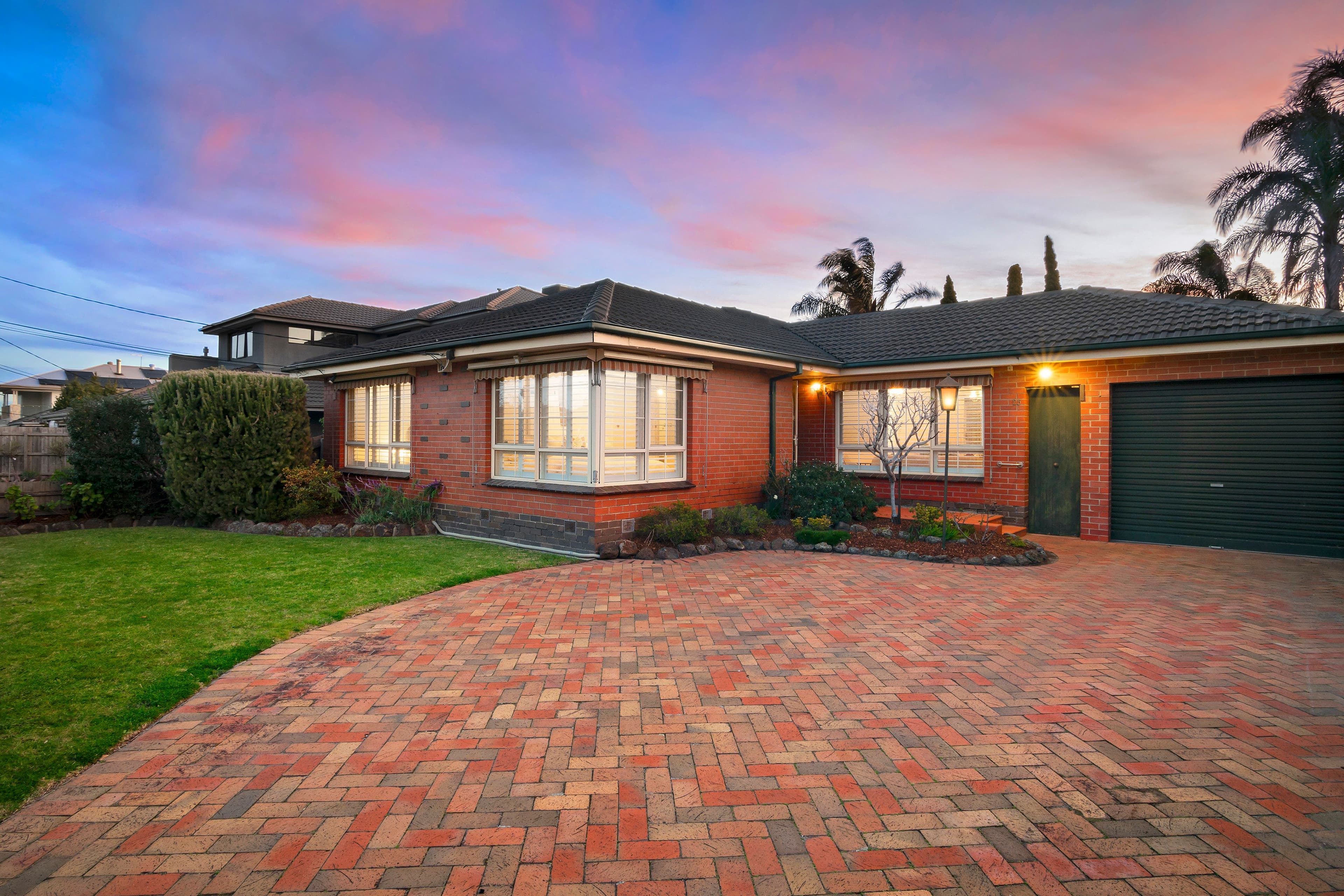 25 Lincoln Drive, Cheltenham VIC 3192, Cheltenham - Image 1