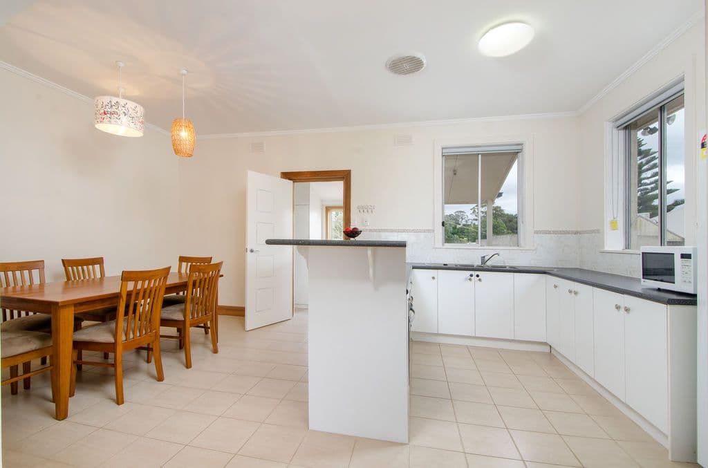 12 Birdwood Avenue, Mount Gambier SA 5290, Mount Gambier - Thumbnail 4