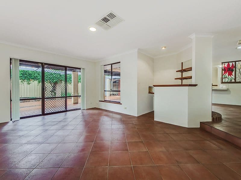 82 Mclarty Road, HALLS HEAD WA 6210, Halls Head - Thumbnail 5