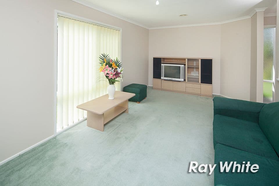 7 Danielle Court, Langwarrin VIC 3910, Langwarrin - Thumbnail 2