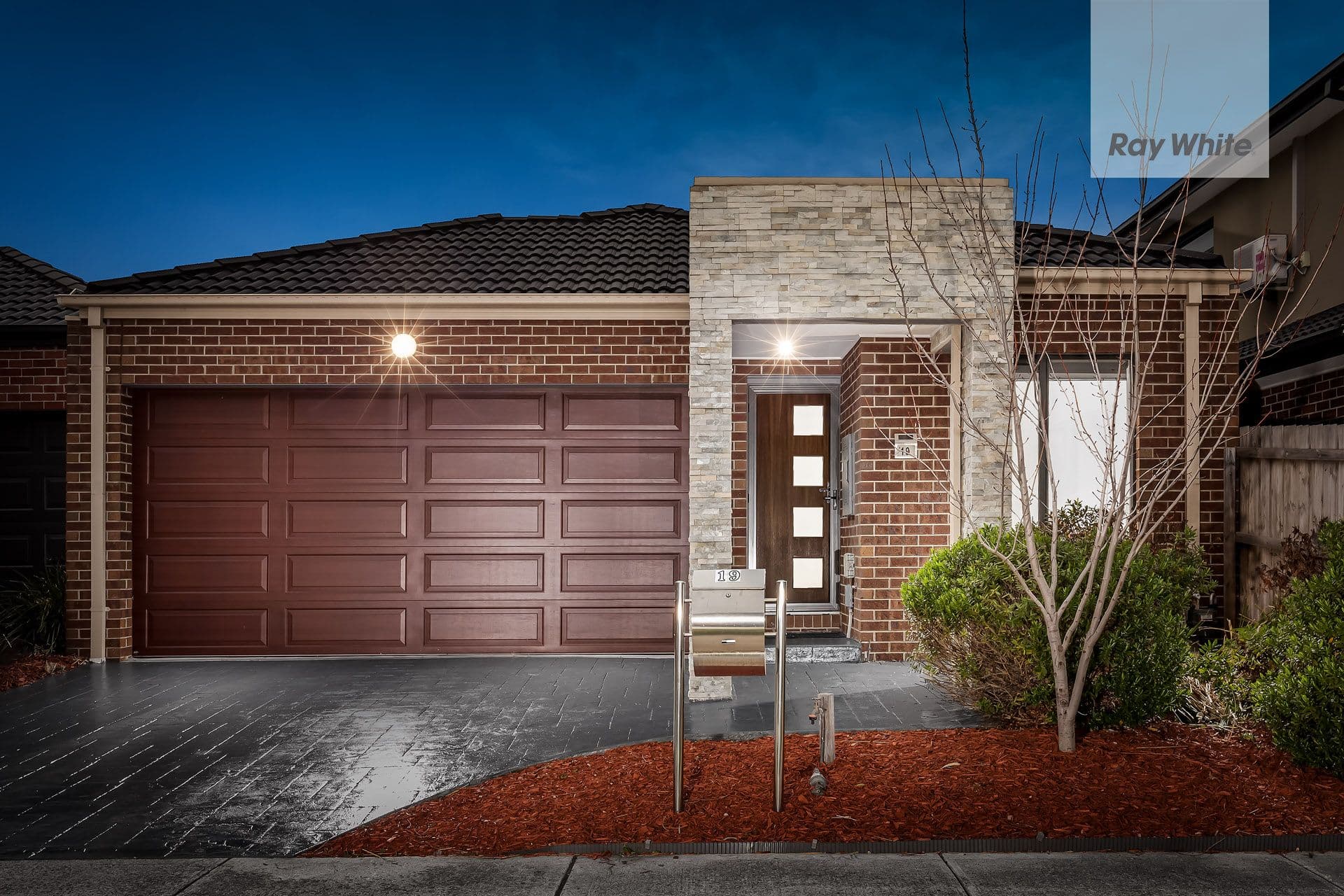 19 Leonie Close, South Morang VIC 3752, South Morang - Image 1