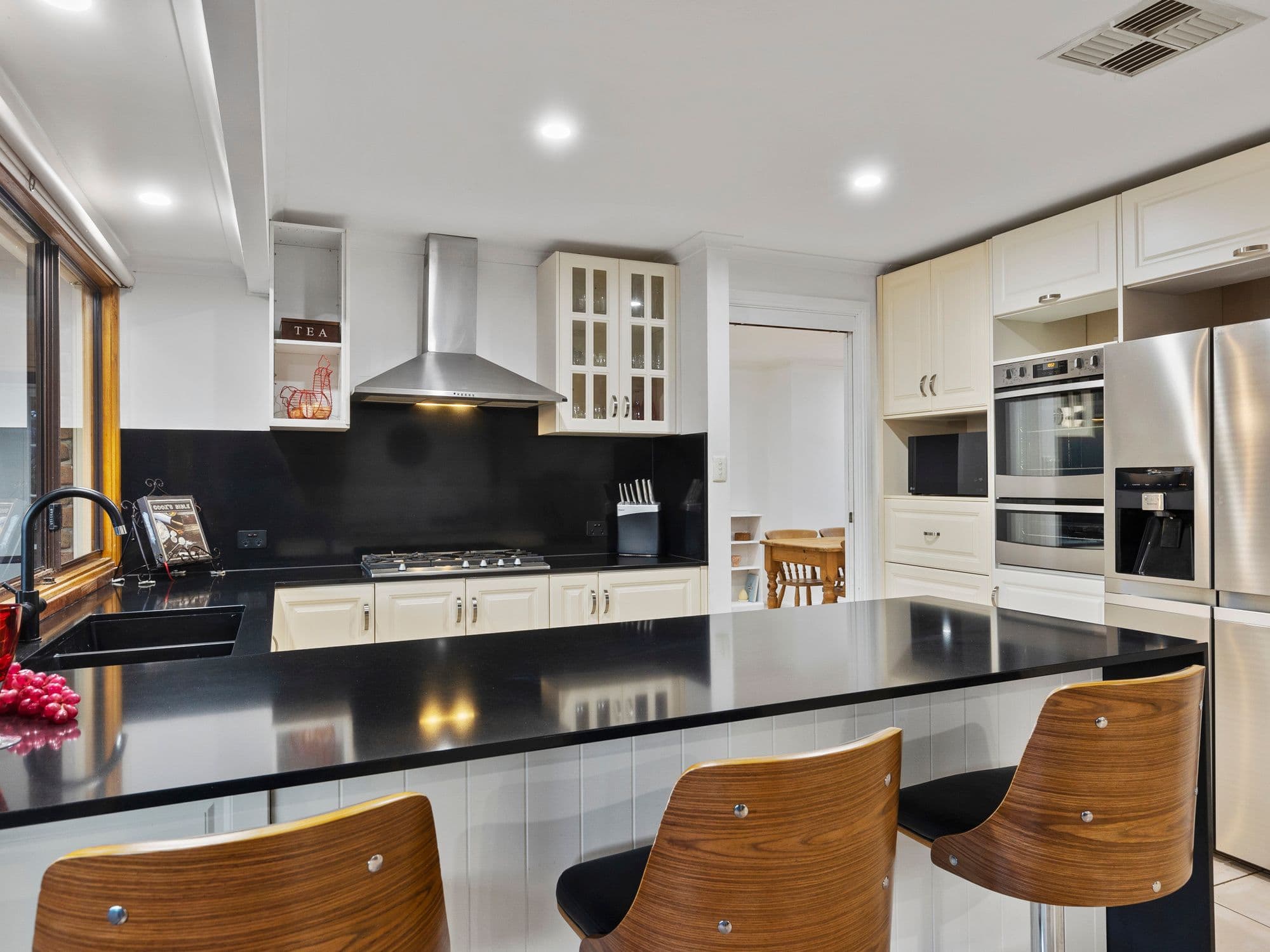 6 Dewar Court, Christie Downs SA 5164, Christie Downs - Thumbnail 2