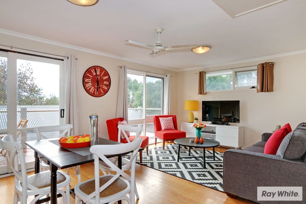Unit 2, 5 BRAMBLEBERRY Lane, CHIRNSIDE PARK VIC 3116, Chirnside Park - Thumbnail 3