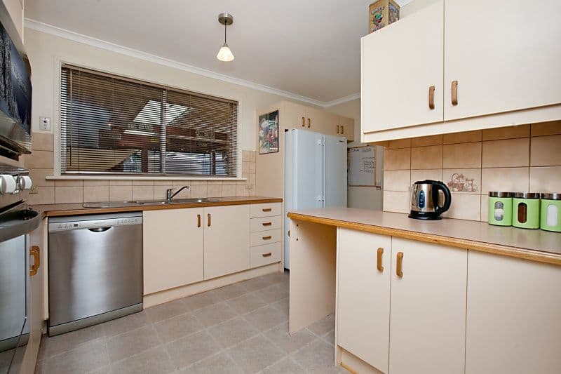 32 Francis Crescent, SALISBURY HEIGHTS SA 5109, Salisbury Heights - Thumbnail 3