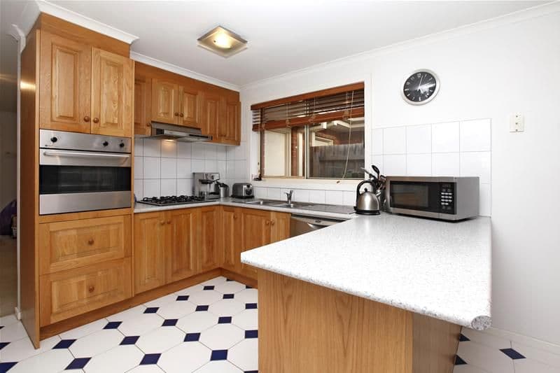 21 Parkhaven Avenue, KINGSBURY VIC 3083, Kingsbury - Thumbnail 2