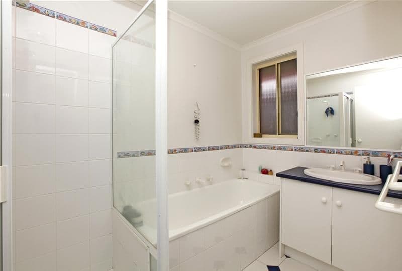 21 Parkhaven Avenue, KINGSBURY VIC 3083, Kingsbury - Thumbnail 4
