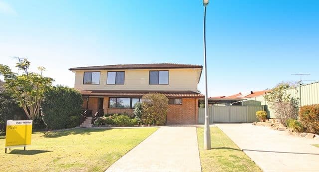 8 Barooga Avenue, BRADBURY NSW 2560, Bradbury - Image 1