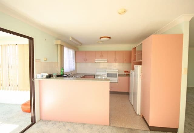 8 Barooga Avenue, BRADBURY NSW 2560, Bradbury - Thumbnail 8