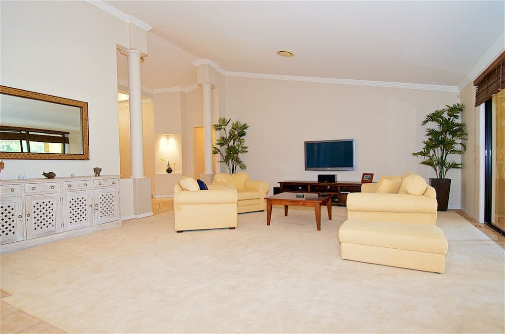 6 Adeliza Court, Arundel QLD 4214, Arundel - Thumbnail 4