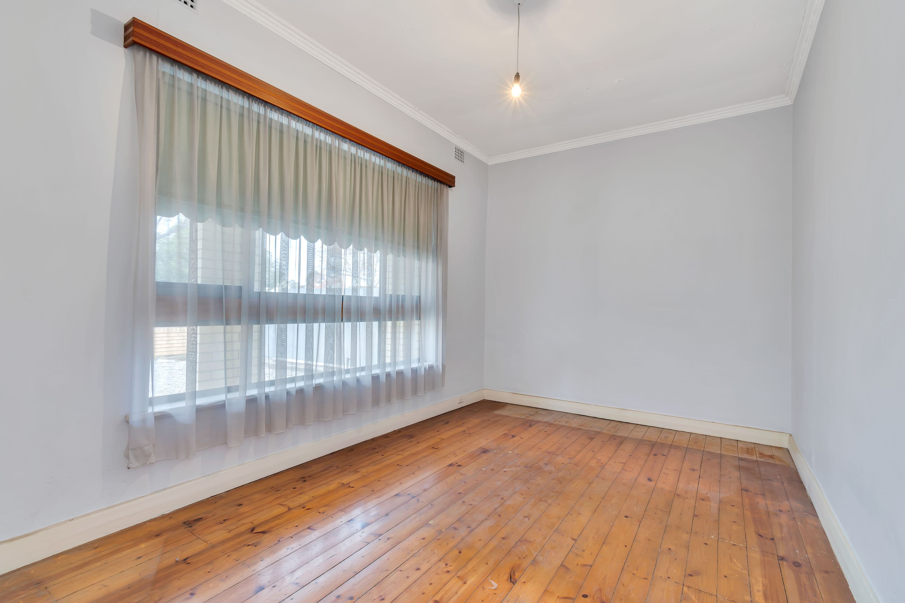 8 Minerva Crescent, Croydon Park SA 5008, Croydon Park - Thumbnail 4