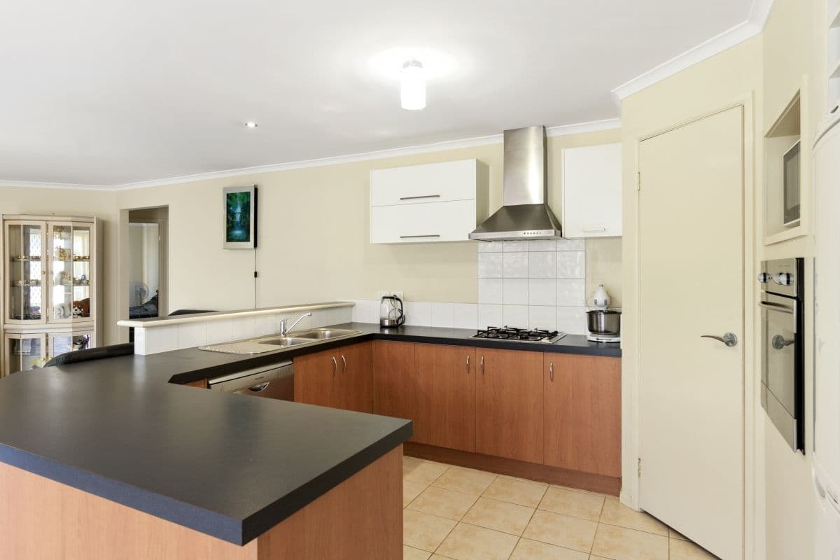 24 Harvest Way, Werribee VIC 3030, Werribee - Thumbnail 8