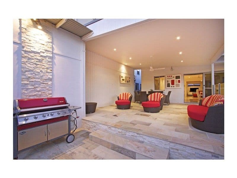 19 Twenty Seventh Avenue, PALM BEACH QLD 4221, Palm Beach - Thumbnail 4
