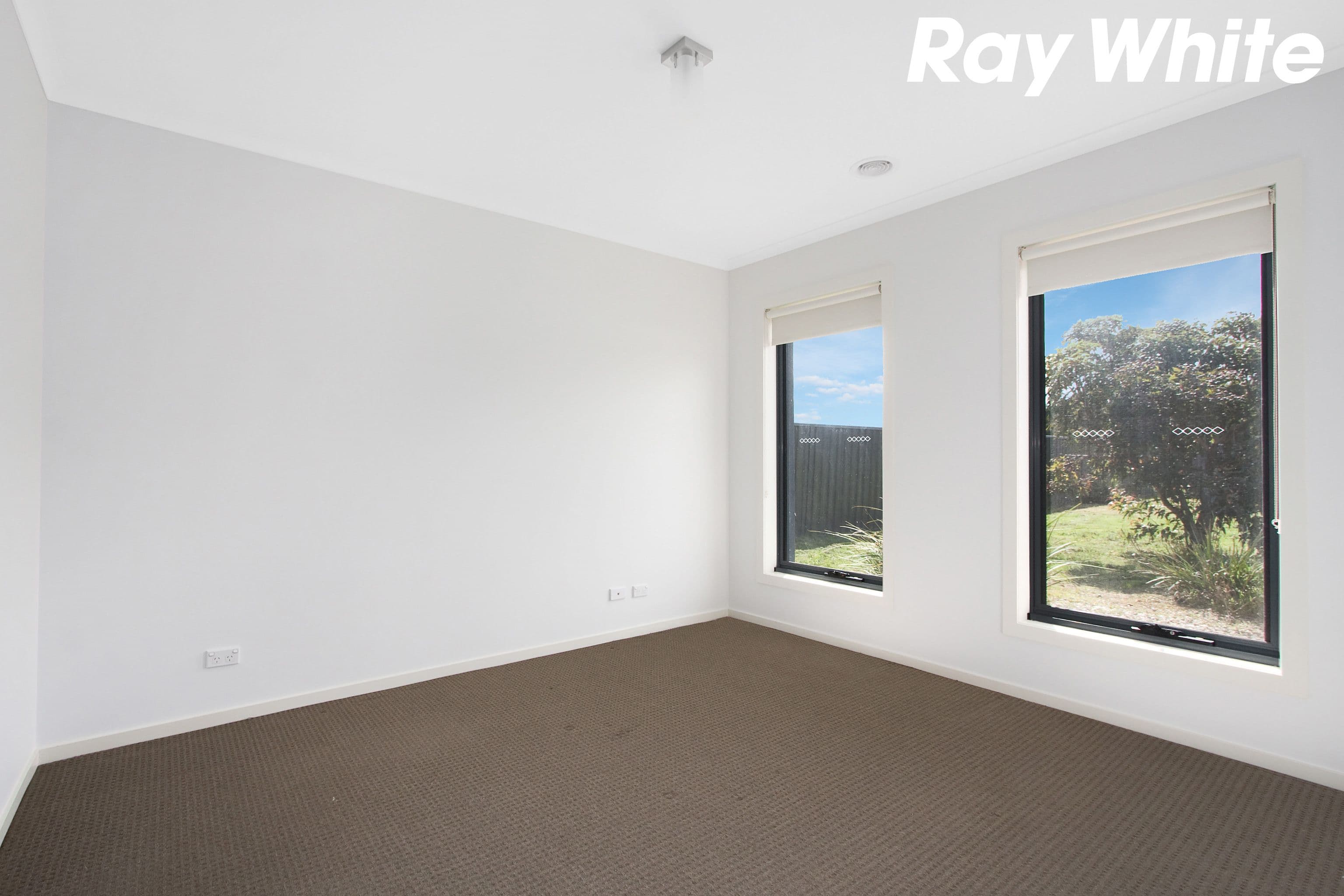 37 Elderberry Way, Pakenham VIC 3810, Pakenham - Thumbnail 4