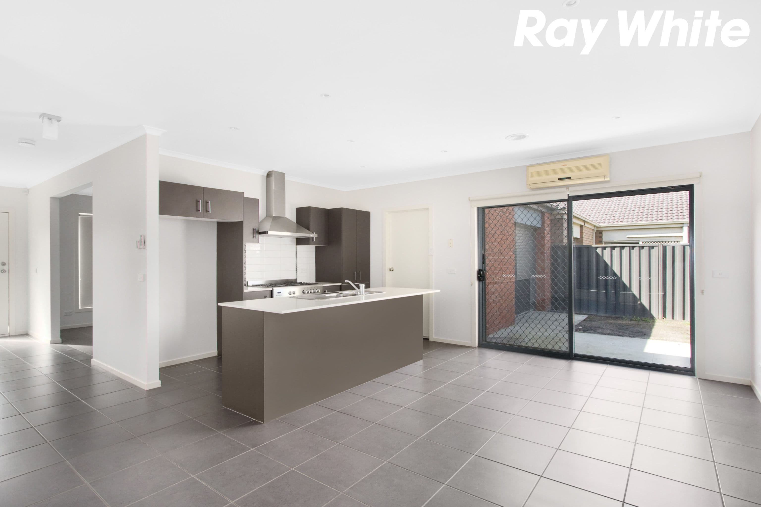 37 Elderberry Way, Pakenham VIC 3810, Pakenham - Thumbnail 5