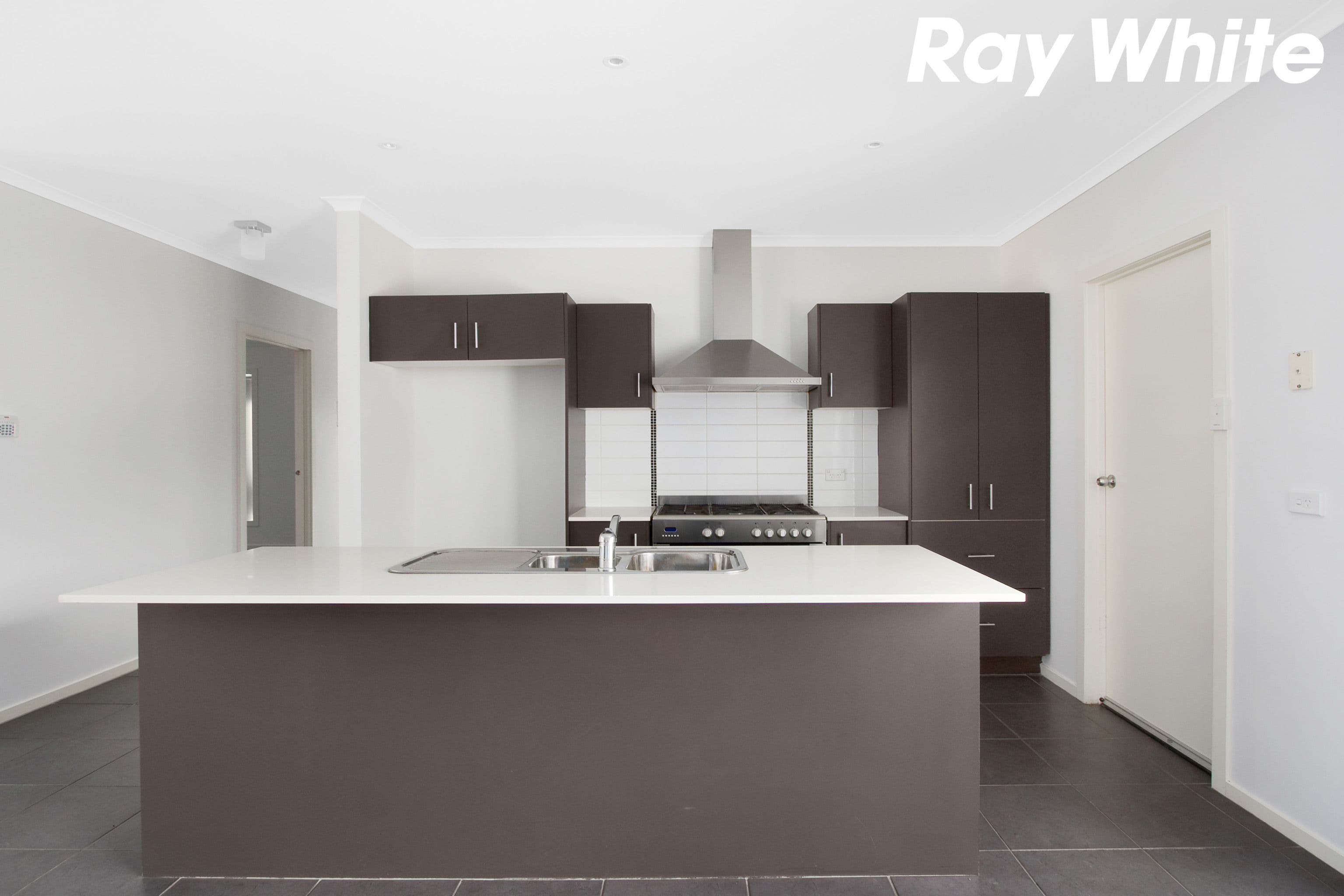 37 Elderberry Way, Pakenham VIC 3810, Pakenham - Thumbnail 6