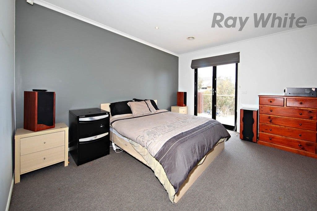 34 Half Moon Terrace, Sanctuary Lakes VIC 3030, Sanctuary Lakes - Thumbnail 6