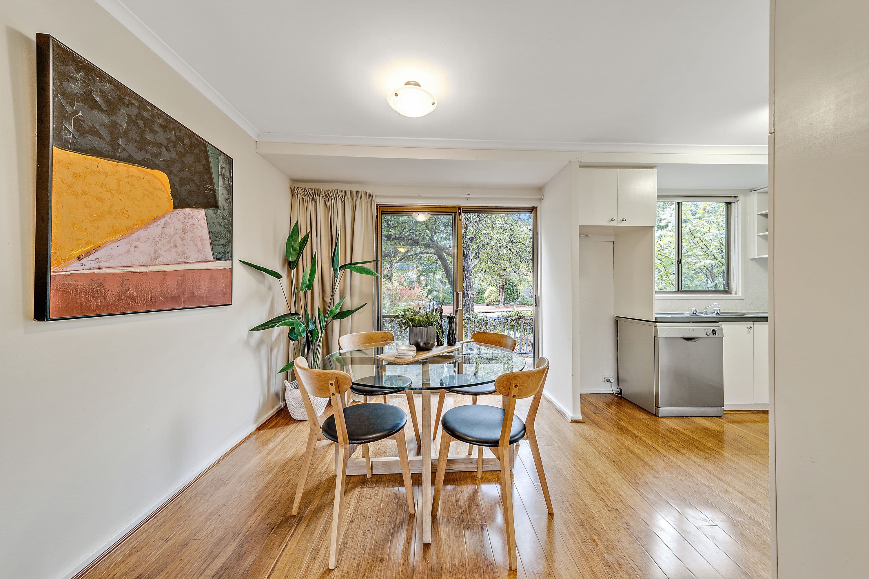 16 Molloy Crescent, Cook ACT 2614, Cook - Thumbnail 5
