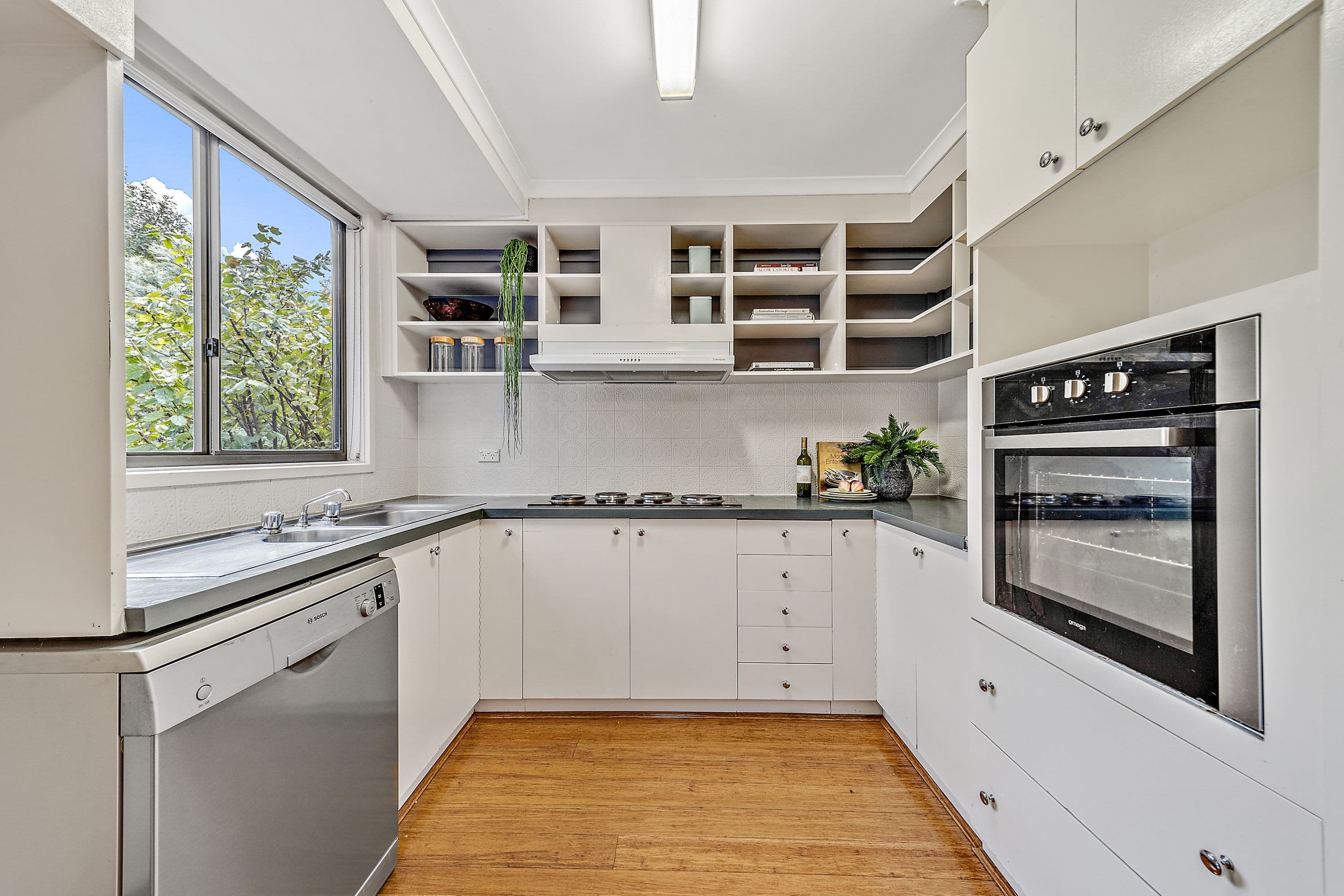 16 Molloy Crescent, Cook ACT 2614, Cook - Thumbnail 6