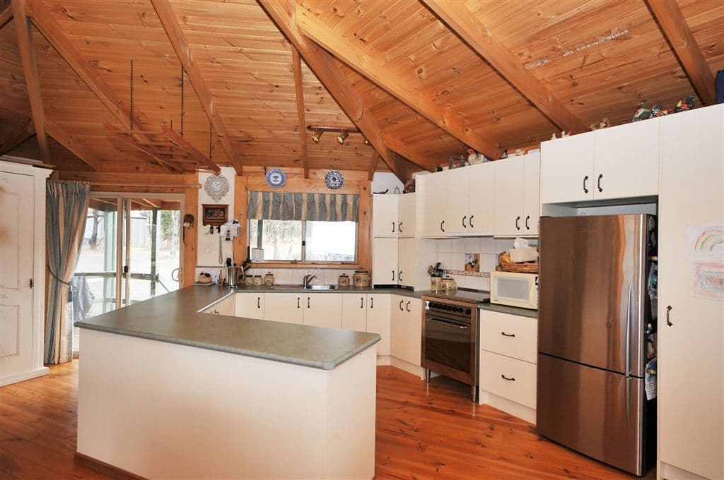 480 Nagambie Road, HEATHCOTE VIC 3523, Heathcote - Thumbnail 2