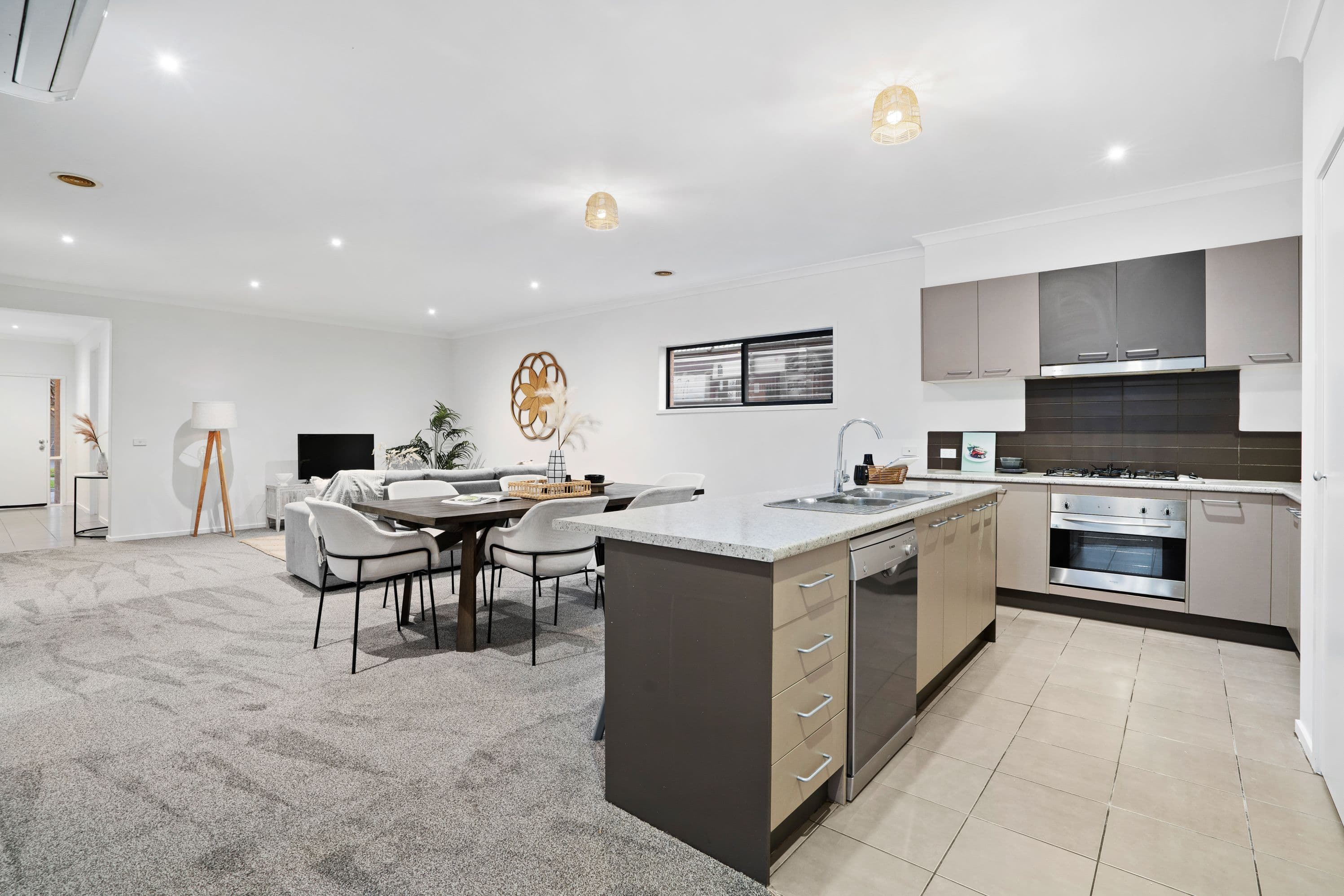 15 Eildon Circuit, South Morang VIC 3752, South Morang - Thumbnail 4