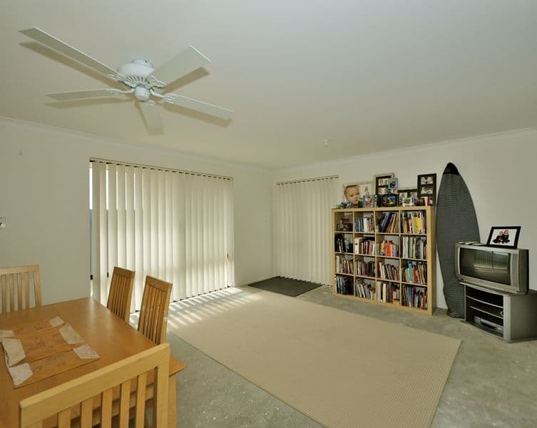 61 Claret Ash Boulevard, BALDIVIS WA 6171, Baldivis - Thumbnail 5