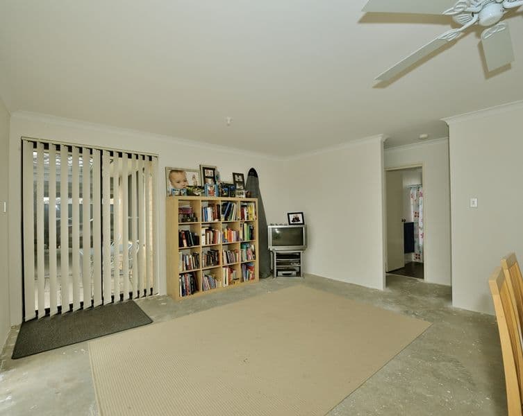 61 Claret Ash Boulevard, BALDIVIS WA 6171, Baldivis - Thumbnail 8