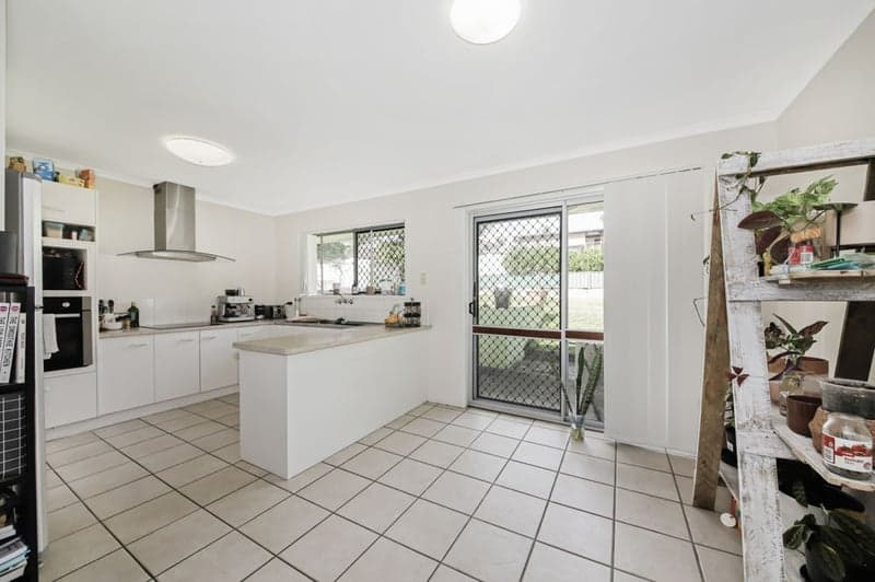 9 Boongeen Street, Rochedale South - Thumbnail 5