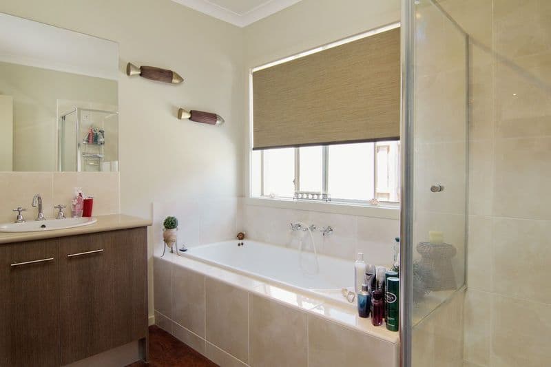 5  Fieldwood Lane, LANGWARRIN VIC 3910, Langwarrin - Thumbnail 7