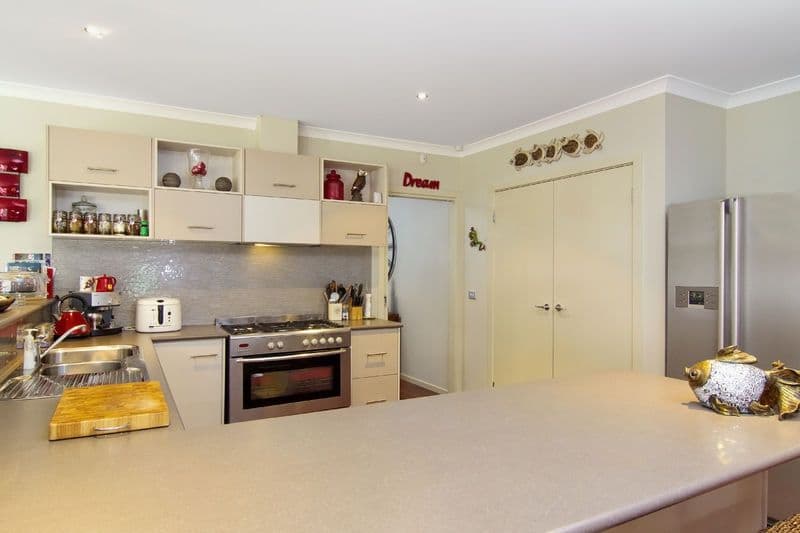 5  Fieldwood Lane, LANGWARRIN VIC 3910, Langwarrin - Thumbnail 8