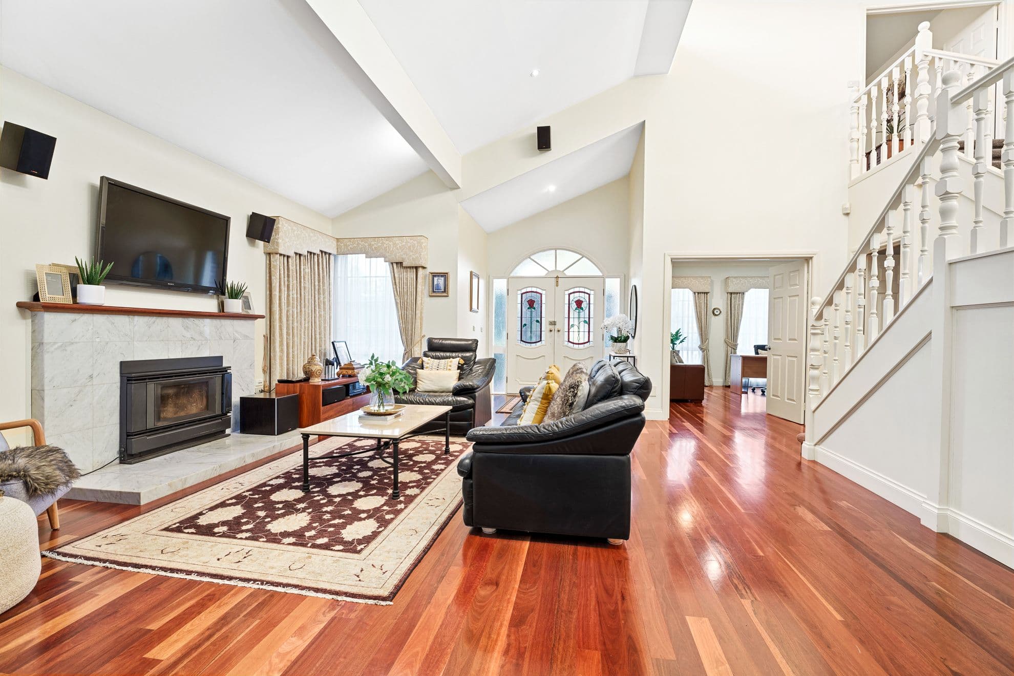 117 Chichester Drive, Taylors Lakes VIC 3038, Taylors Lakes - Thumbnail 3