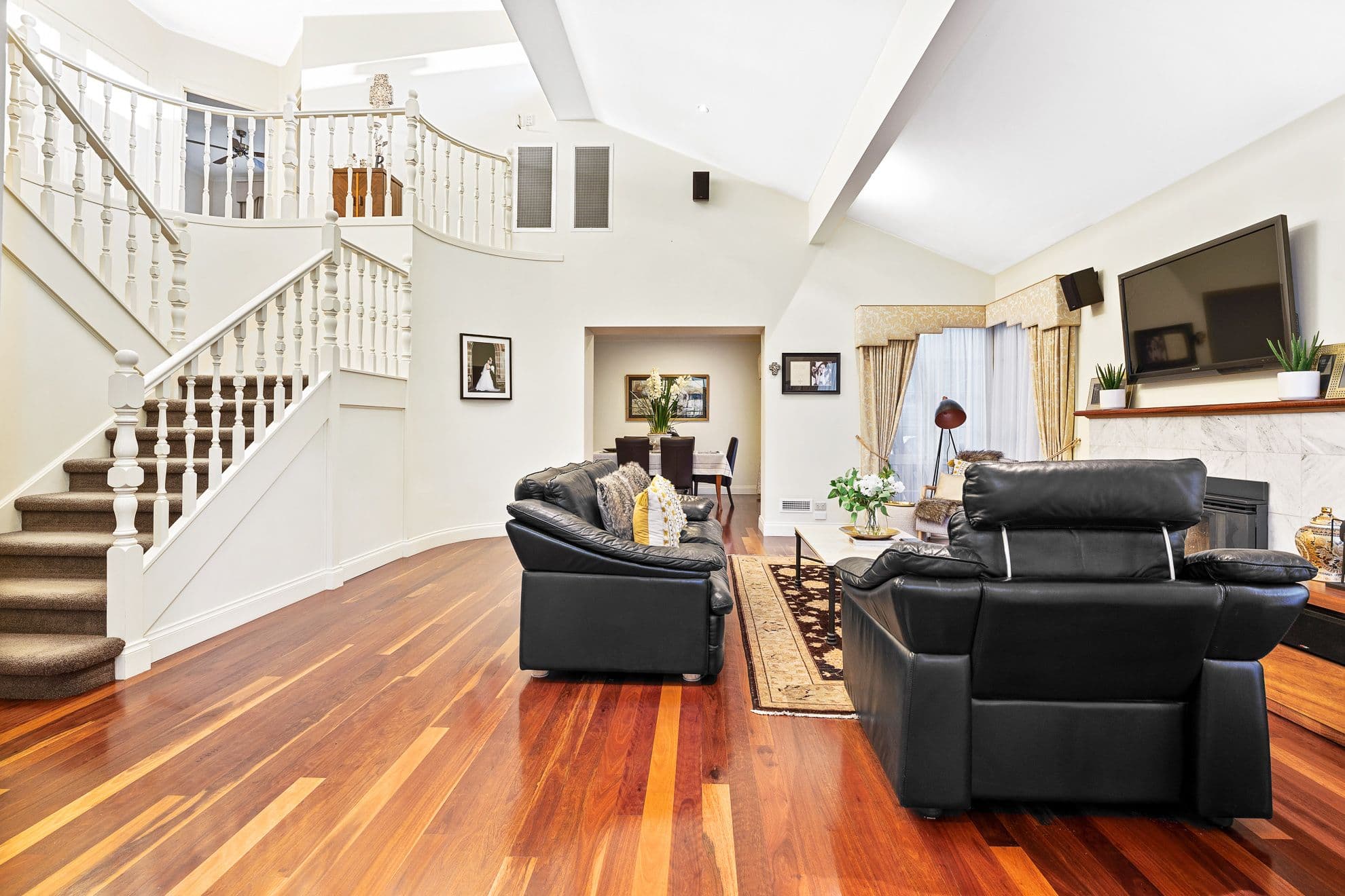 117 Chichester Drive, Taylors Lakes VIC 3038, Taylors Lakes - Thumbnail 4