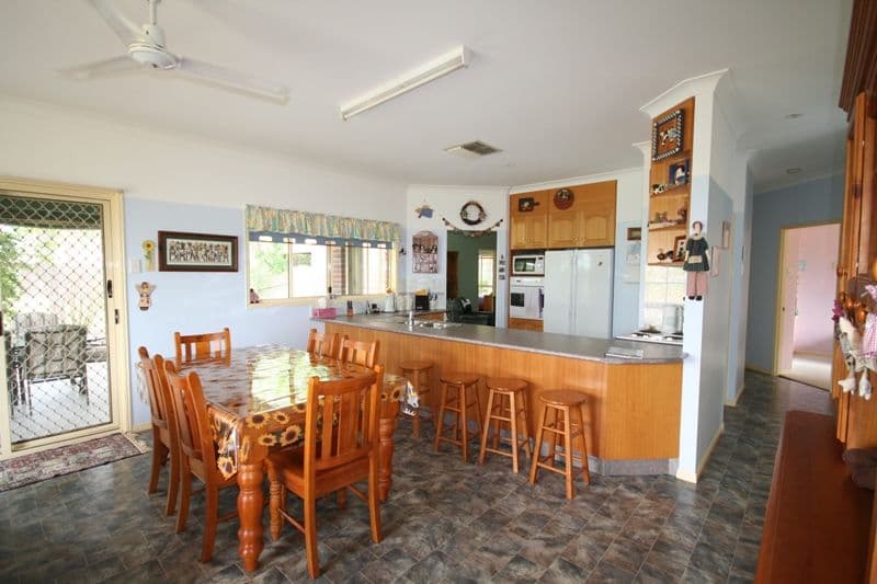 5 Clissold Court, BILOELA QLD 4715, Biloela - Thumbnail 3