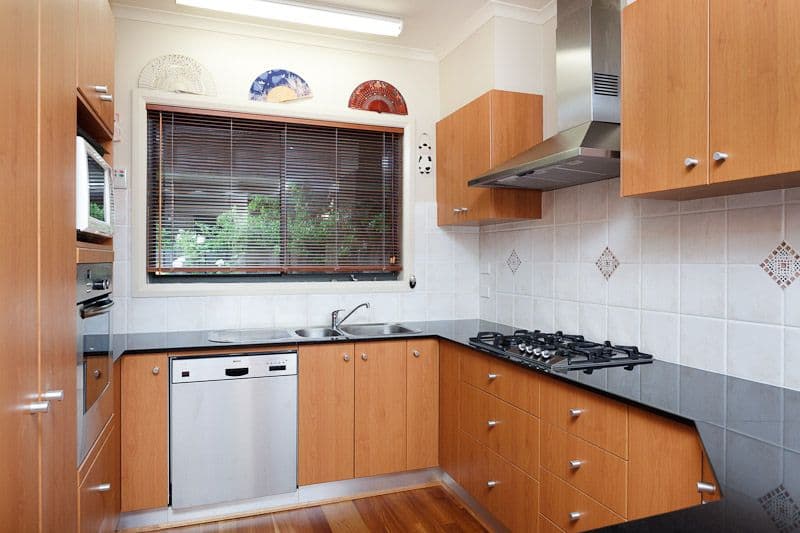 115 Valentine Street, Ivanhoe, Eltham - Thumbnail 3