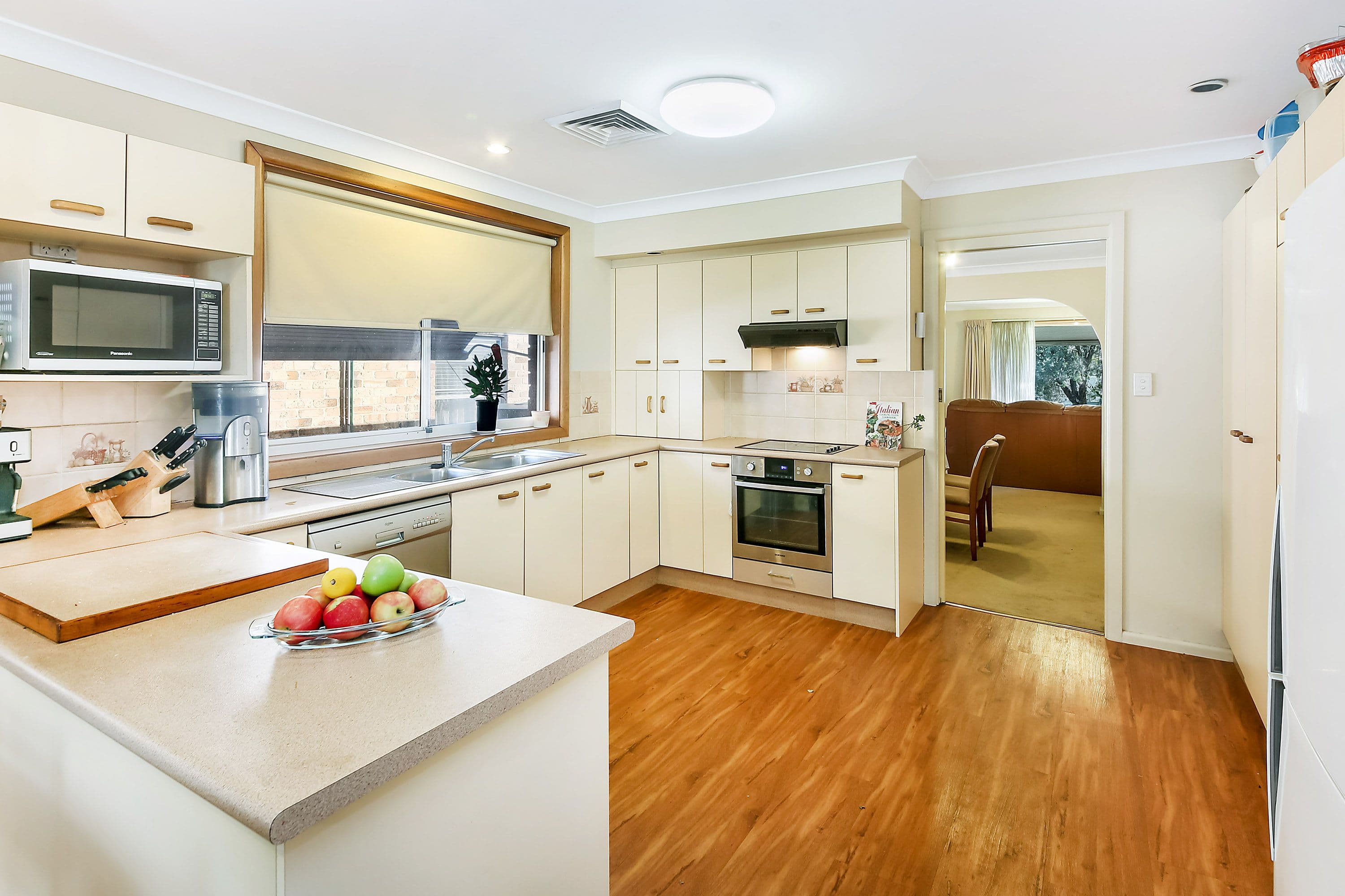 189 Rex Road, Georges Hall - Thumbnail 3