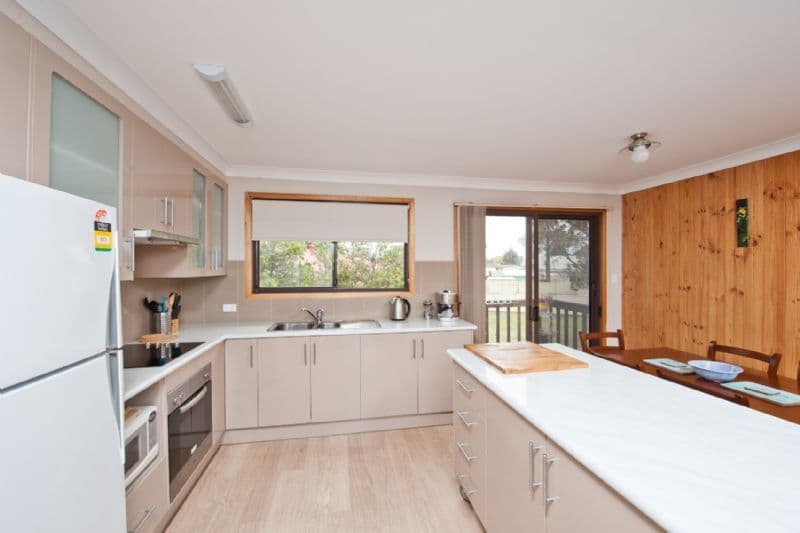 8 Curlew Street, SANCTUARY POINT NSW 2540, Sanctuary Point - Thumbnail 2