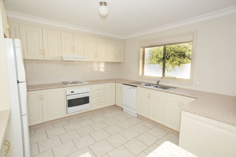 16 POWYS Place, GRIFFITH NSW 2680, Griffith - Thumbnail 5