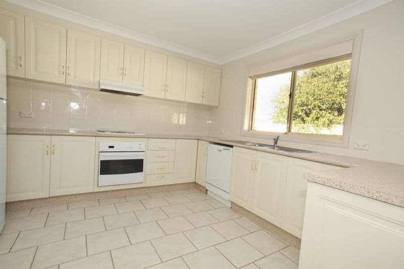 16 POWYS Place, GRIFFITH NSW 2680, Griffith - Thumbnail 7