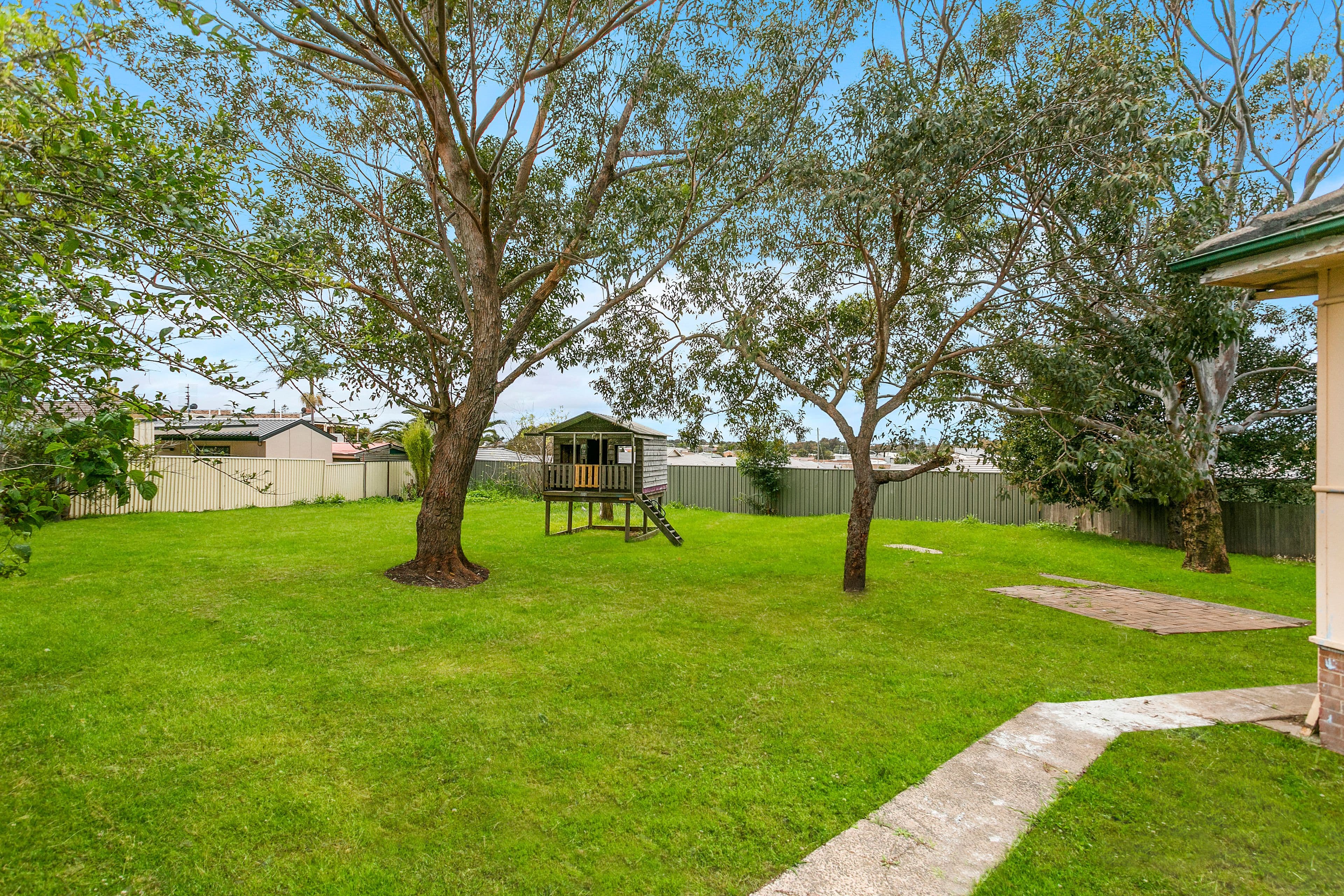 1 Thornett Street, Barrack Heights - Thumbnail 5