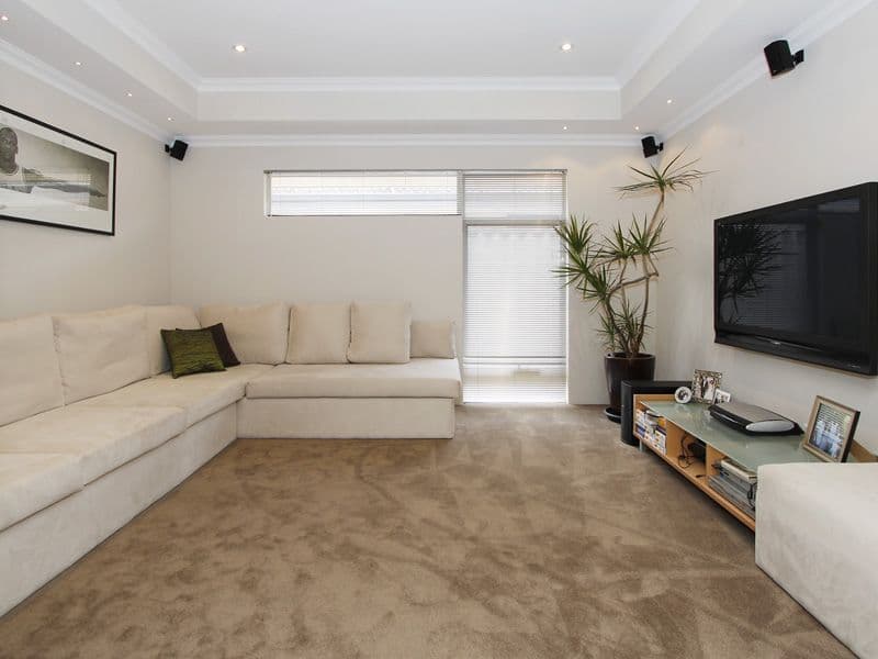 19b Coonawarra Drive, CAVERSHAM WA 6055, Caversham - Thumbnail 3