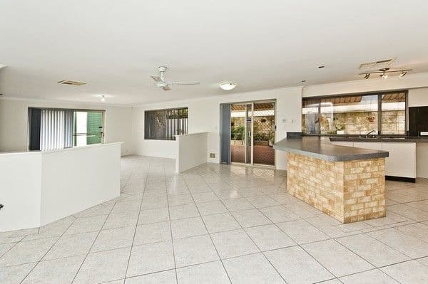 2 Coulthard Crescent, CANNING VALE WA 6155, Canning Vale - Thumbnail 6