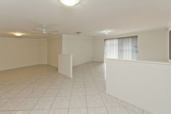 2 Coulthard Crescent, CANNING VALE WA 6155, Canning Vale - Thumbnail 7